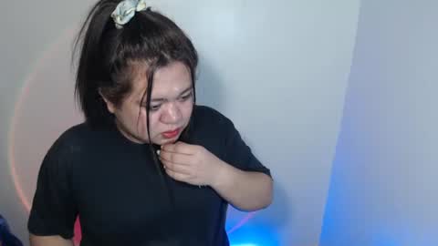 Snapshot of exoticpinayx chatting on 01.21.25 SHANTAL MARIE online show from 01.21.25