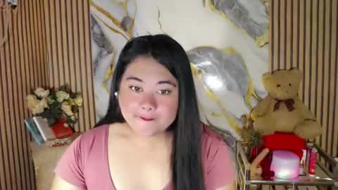Snapshot of exoticpinayx chatting on 04.21.26 SHANTAL MARIE online show from 04.21.26
