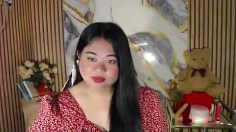 Snapshot of exoticpinayx chatting on 04.21.26 SHANTAL MARIE online show from 04.21.26
