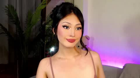 Snapshot of expensive_candyx chatting on 12.08.24 Candy  online show from 12.08.24