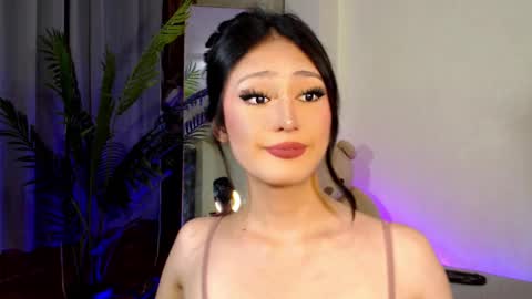 Snapshot of expensive_candyx chatting on 12.10.24 Candy  online show from 12.10.24