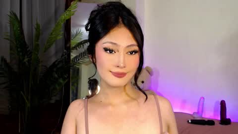 Snapshot of expensive_candyx chatting on 12.15.24 Candy  online show from 12.15.24