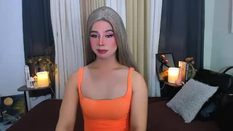 Snapshot of expensive_elise chatting on 05.09.26 expensive_elise online show from 05.09.26