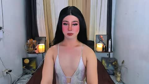 Snapshot of expensive_elise chatting on 05.24.26 expensive_elise online show from 05.24.26