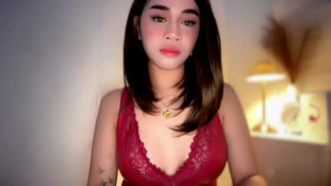 Snapshot of expensivets_chloe chatting on 04.04.26 chloee online show from 04.04.26