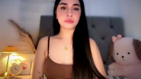 Snapshot of expensivets_chloe chatting on 04.27.26 chloee online show from 04.27.26
