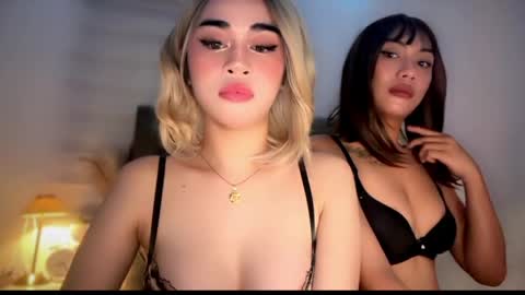 Snapshot of expensivets_chloe chatting on 05.28.26 chloee online show from 05.28.26