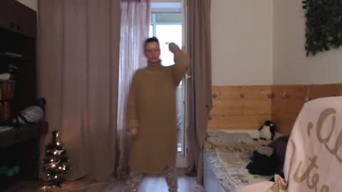 Crystal online show from 01.11.25