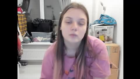 Snapshot of eyes_say_yes chatting on 02.15.26 Yara online show from 02.15.26