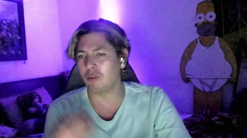 Snapshot of eyesgreenman chatting on 10.10.25 eyesgreenman online show from 10.10.25