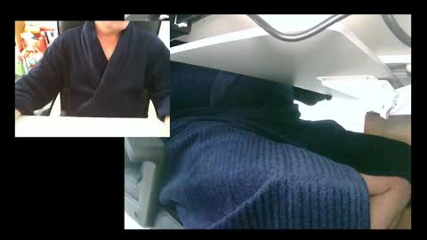 Snapshot of ezondi1 chatting on 12.25.24 EZONDI online show from 12.25.24