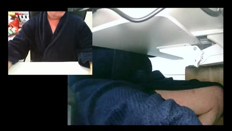 Snapshot of ezondi1 chatting on 12.27.24 EZONDI online show from 12.27.24