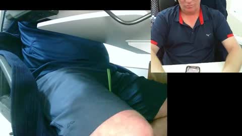 Snapshot of ezondi1 chatting on 01.22.25 EZONDI online show from 01.22.25