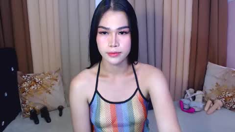 UR SWEET EZRA online show from 03.05.25