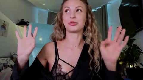  if you dont have fansly account yet use this link to registration    online show from 11.16.25