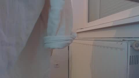 Snapshot of f34rl3zz chatting on 12.18.24 P. online show from 12.18.24