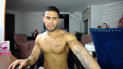 Snapshot of fabilatindick20 chatting on 12.04.24 Fabian online show from 12.04.24