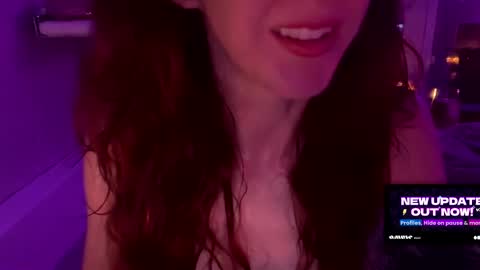 Snapshot of faewildz chatting on 10.27.25 Faewildz online show from 10.27.25