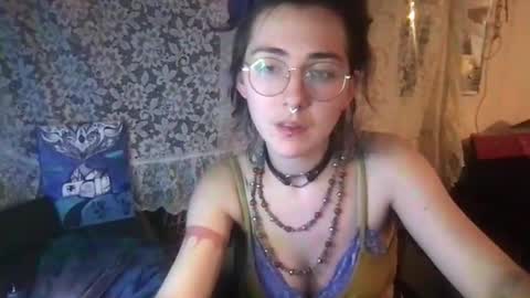 Snapshot of faexoxoxo chatting on 01.15.25 Fae online show from 01.15.25