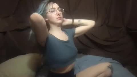 Snapshot of faexoxoxo chatting on 01.31.25 Fae online show from 01.31.25