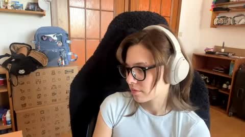 Loly online show from 04.22.26
