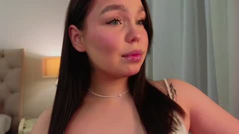 Snapshot of fairy_mairy chatting on 12.05.24 Mairy online show from 12.05.24