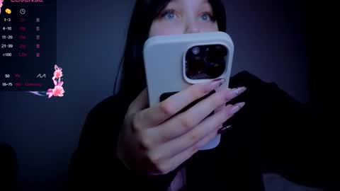 Snapshot of fairy_mairy chatting on 10.17.25 Mairy online show from 10.17.25