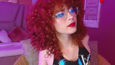 Snapshot of fairy_sweet_ chatting on 10.22.25 FAIRY online show from 10.22.25