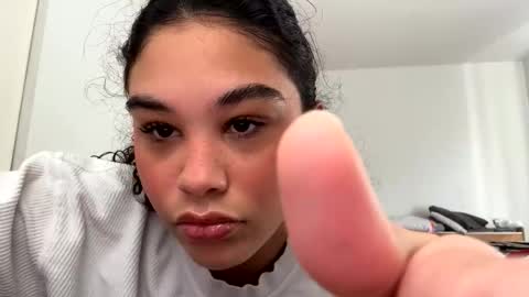 Snapshot of fairykatie chatting on 12.17.25 fairykatie online show from 12.17.25