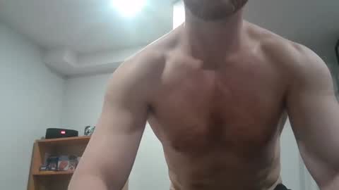 Snapshot of faizerback chatting on 05.02.26 so horny make me cum online show from 05.02.26