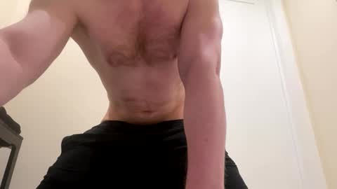 Snapshot of faizerback chatting on 05.08.26 so horny make me cum online show from 05.08.26
