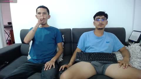 Snapshot of fallgays chatting on 02.16.25 FallGays online show from 02.16.25