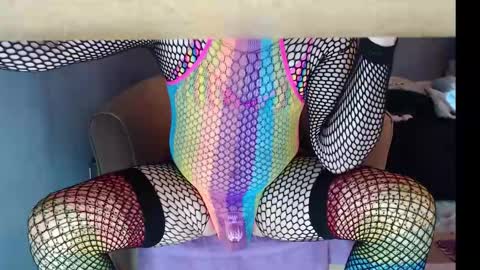 Fallin Skye online show from 02.16.25