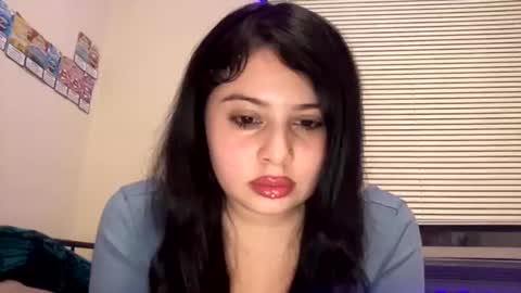 Snapshot of fallinforautumn chatting on 11.05.25 fallinforautumn online show from 11.05.25