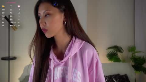 Kim online show from 12.21.25