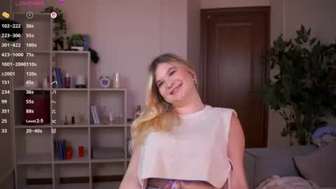 Snapshot of fallonbarrale chatting on 07.11.26 Sofia online show from 07.11.26