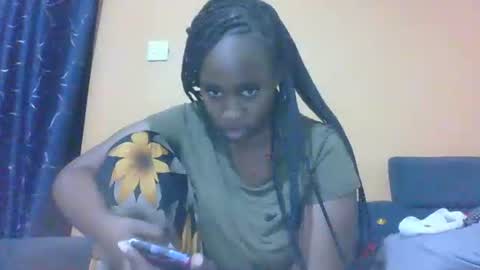 famous_bear online show from 02.22.26