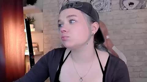 Bella online show from 10.10.25