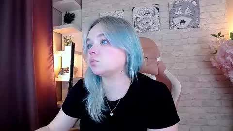 Bella online show from 10.28.25