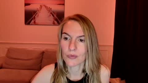 Snapshot of fanny_posy chatting on 12.03.24 Fanny online show from 12.03.24