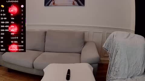 Snapshot of fanny_posy chatting on 09.15.25 Fanny online show from 09.15.25