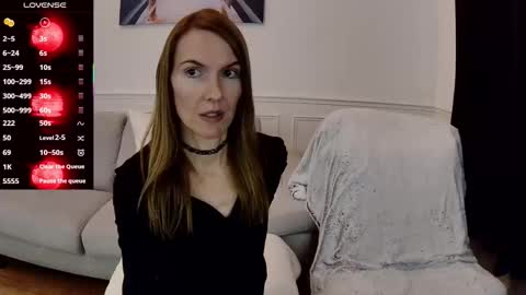 Snapshot of fanny_posy chatting on 10.16.25 Fanny online show from 10.16.25