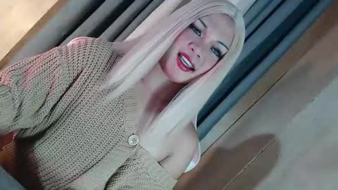 DANIELLA - DONT FORGET TO GIVE ME A THUMBSU UP online show from 02.05.26