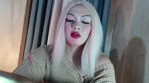 DANIELLA - DONT FORGET TO GIVE ME A THUMBSU UP online show from 04.21.26