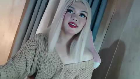 Snapshot of fantasticcock69_daniella chatting on 05.14.26 DANIELLA - DONT FORGET TO GIVE ME A THUMBSU UP online show from 05.14.26