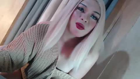 Snapshot of fantasticcock69_daniella chatting on 05.25.26 DANIELLA - DONT FORGET TO GIVE ME A THUMBSU UP online show from 05.25.26