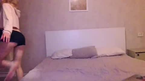 Snapshot of fapputa chatting on 12.03.24 Kira online show from 12.03.24