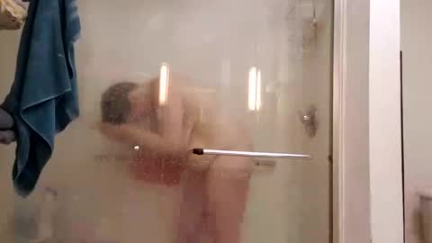 Snapshot of fapqueenc17 chatting on 02.19.25 Scarlett online show from 02.19.25