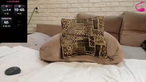 farah online show from 11.24.25