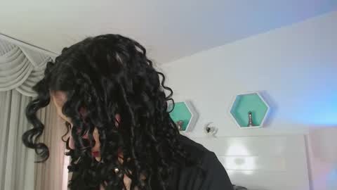 Farah online show from 02.16.26